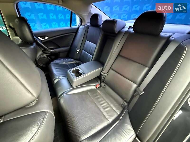 Седан Honda Accord 2011 в Києві