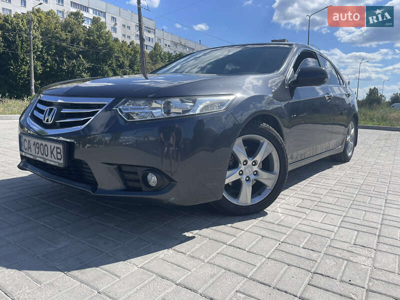 Седан Honda Accord 2012 в Черкасах