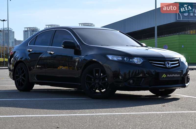 Седан Honda Accord 2012 в Києві