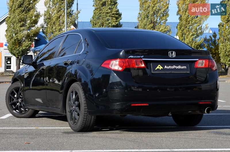 Седан Honda Accord 2012 в Києві