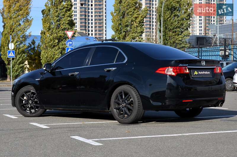 Седан Honda Accord 2012 в Києві