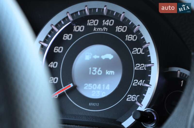 Седан Honda Accord 2012 в Києві