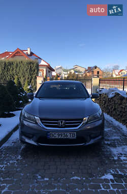 Седан Honda Accord 2014 в Шептицькому