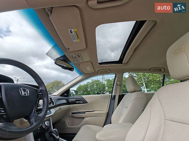 Седан Honda Accord 2013 в Одессе