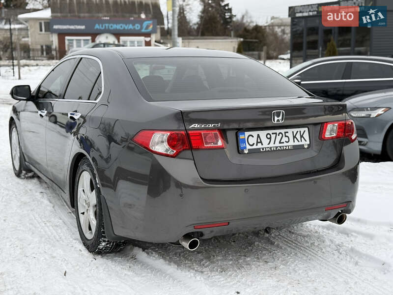 Седан Honda Accord 2008 в Умані