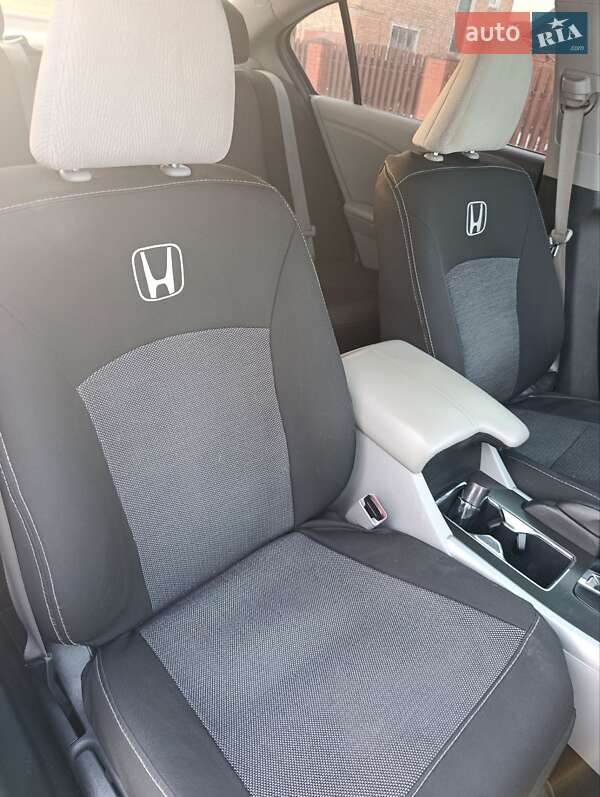 Седан Honda Accord 2013 в Коломиї