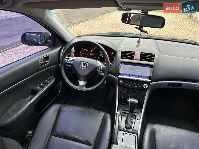 Седан Honda Accord 2004 в Одесі