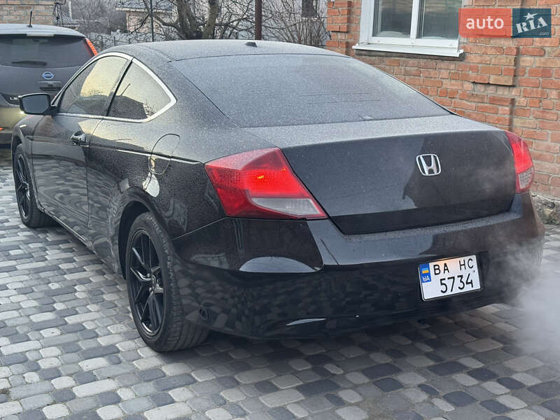 Купе Honda Accord 2012 в Кропивницком