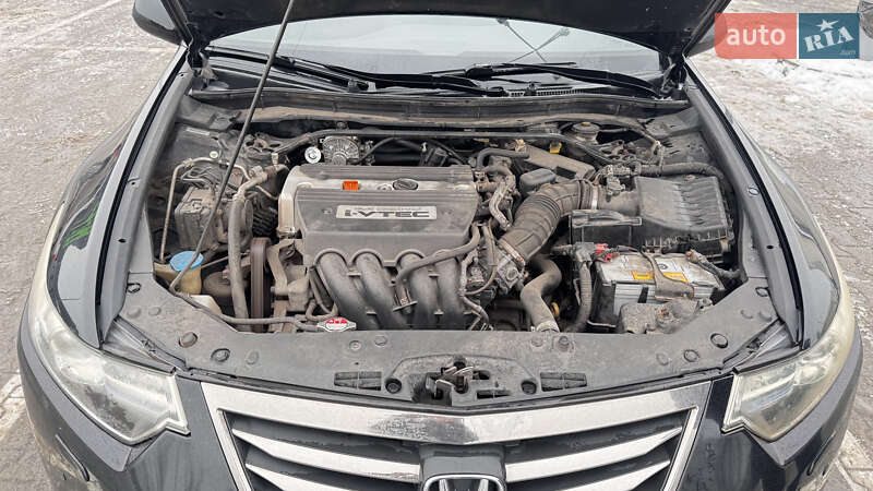 Седан Honda Accord 2012 в Києві