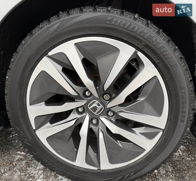 Седан Honda Accord 2019 в Киеве фото 17 Седан Honda Accord 2019 в Киеве