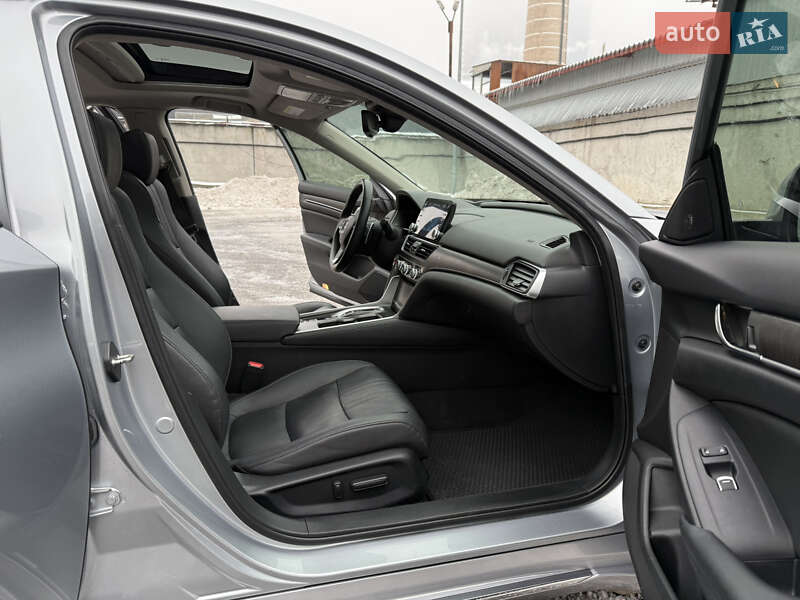 Седан Honda Accord 2019 в Киеве фото 23 Седан Honda Accord 2019 в Киеве