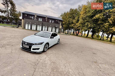 Купе Honda Accord 2008 в Тростянце