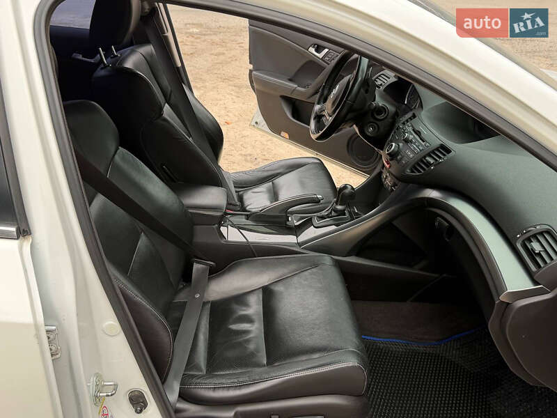 Седан Honda Accord 2012 в Дніпрі