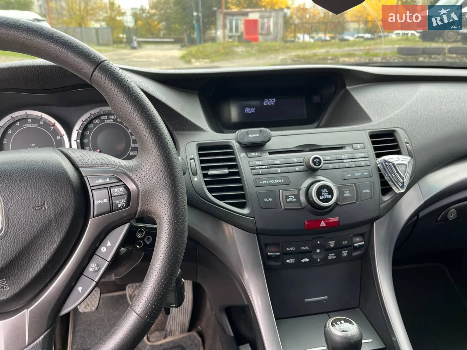 2011 Honda Accord - мініатюра 2
