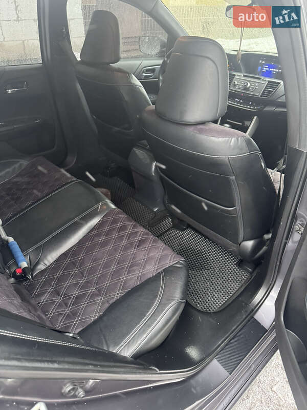 Седан Honda Accord 2015 в Киеве