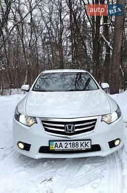 Седан Honda Accord 2012 в Вышгороде