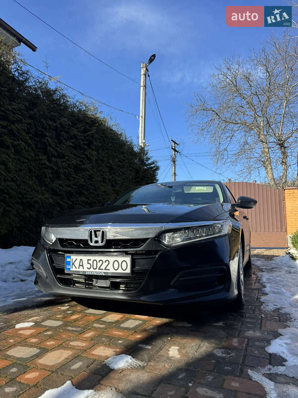Седан Honda Accord 2017 в Киеве