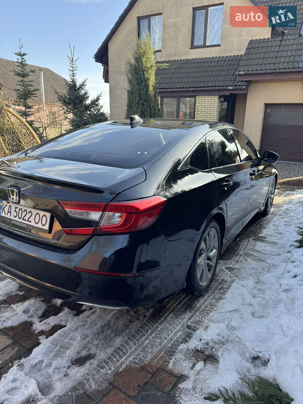 Седан Honda Accord 2017 в Киеве