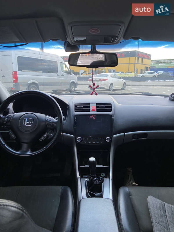 Седан Honda Accord 2006 в Киеве