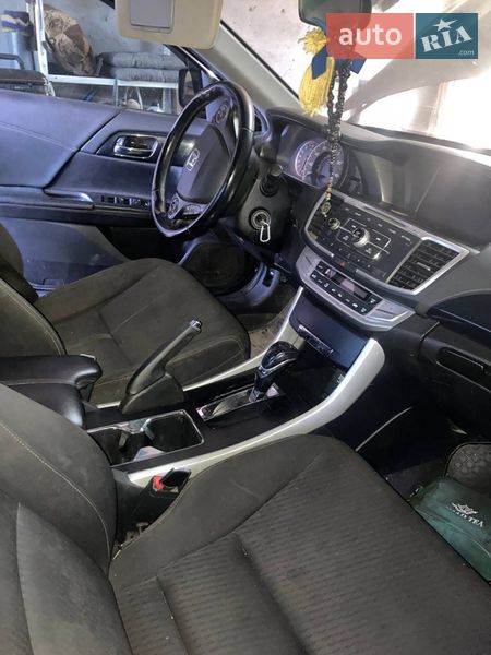 Седан Honda Accord 2014 в Днепре