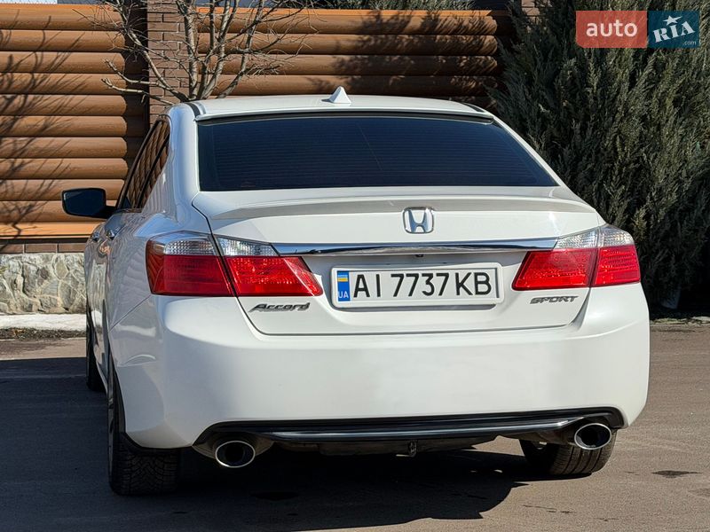 Седан Honda Accord 2014 в Киеве