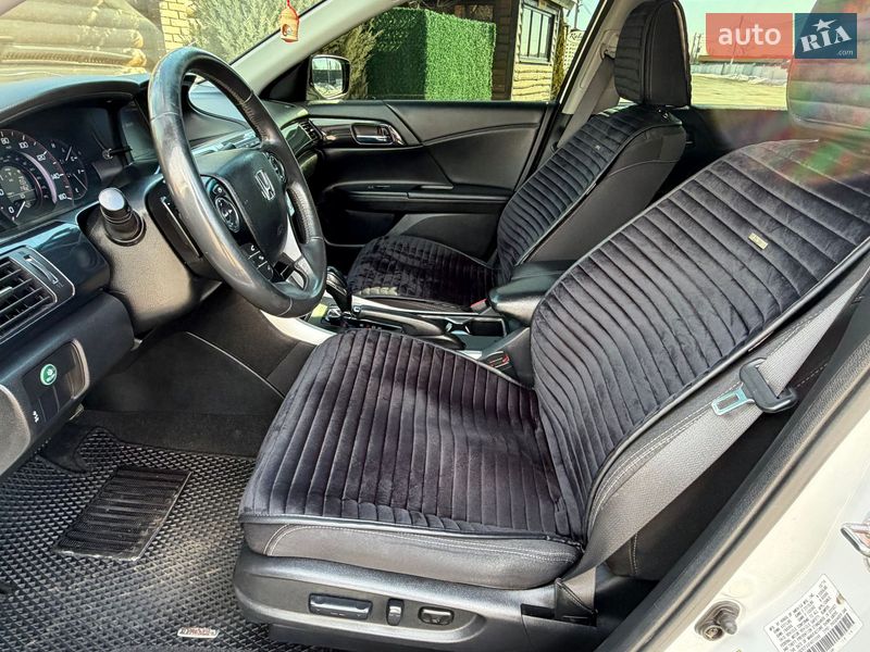 Седан Honda Accord 2014 в Киеве