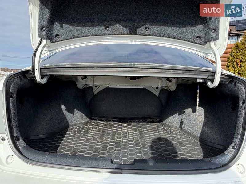 Седан Honda Accord 2014 в Киеве