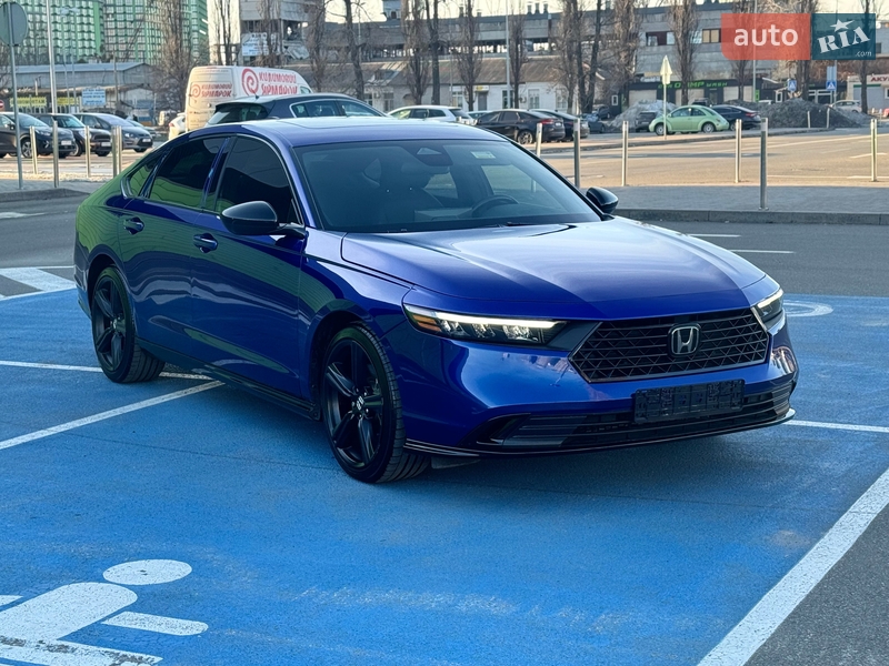Седан Honda Accord 2023 в Киеве