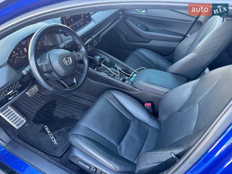 Седан Honda Accord 2023 в Киеве