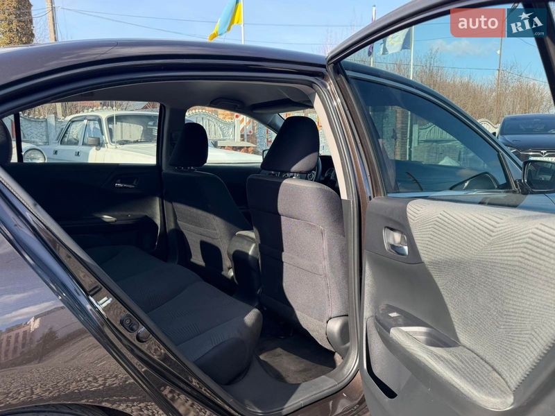 Седан Honda Accord 2016 в Хмельницком