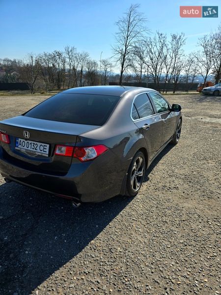 Седан Honda Accord 2009 в Ужгороде