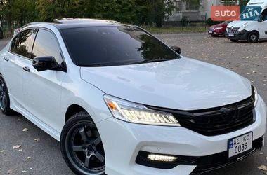 Седан Honda Accord 2017 в Днепре