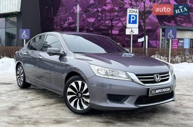 Седан Honda Accord 2014 в Києві