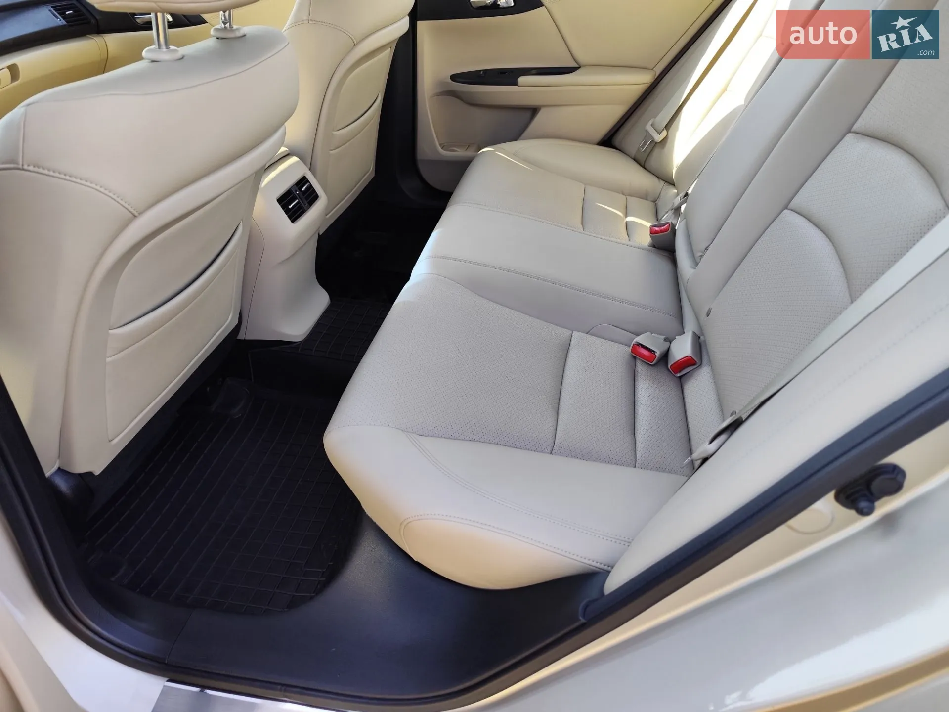 2013 Honda Accord - мініатюра 16