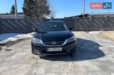 Седан Honda Accord 2014 в Коростене