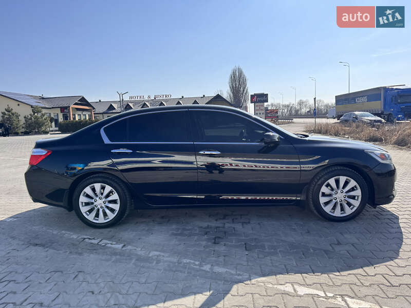Седан Honda Accord 2015 в Виннице