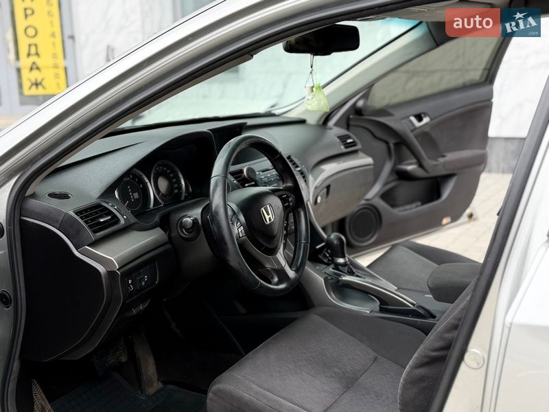 Седан Honda Accord 2008 в Полтаве