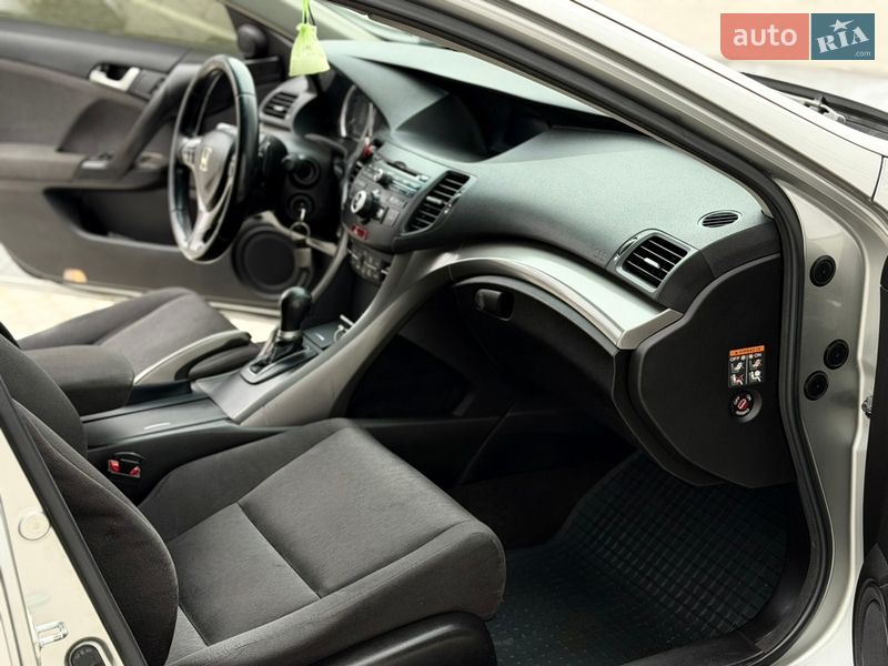 Седан Honda Accord 2008 в Полтаве