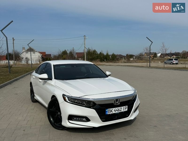Седан Honda Accord 2019 в Рівному