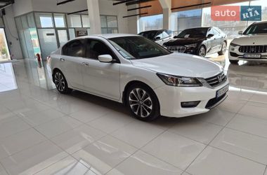 Седан Honda Accord 2015 в Хмельницькому