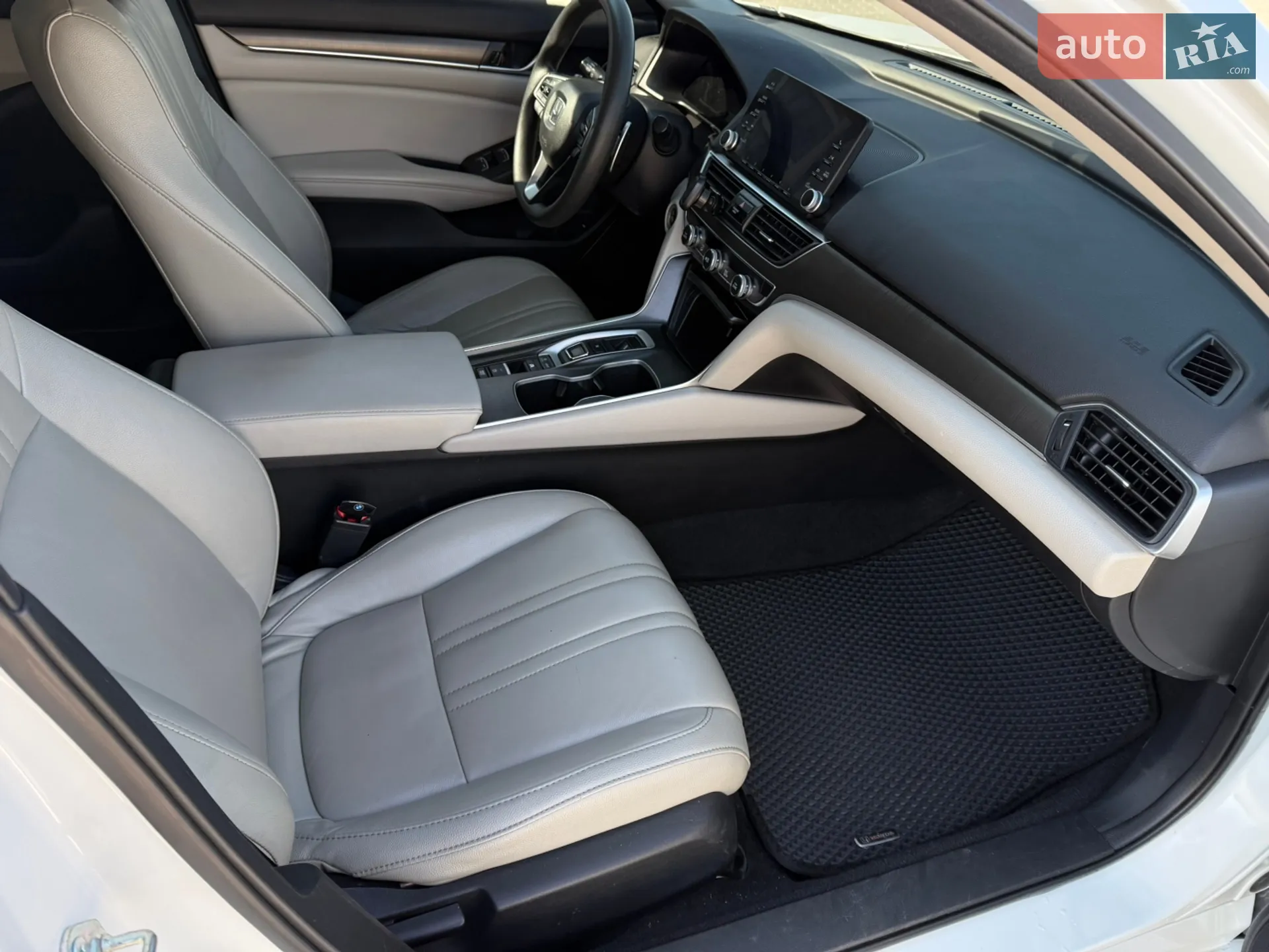 2018 Honda Accord - мініатюра 18