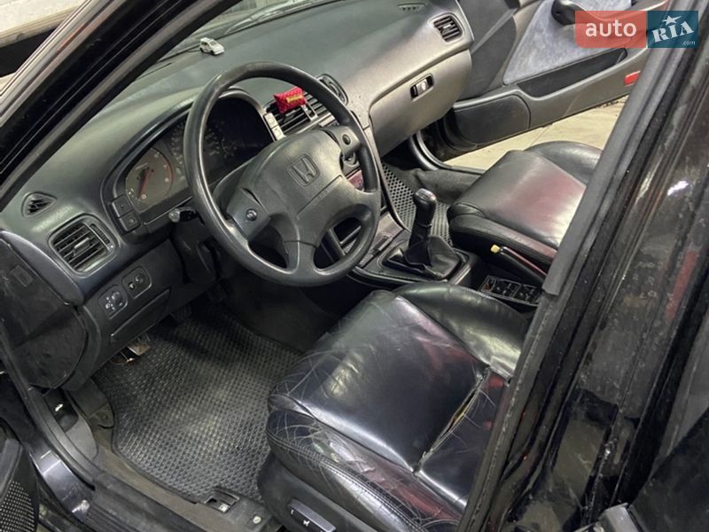 Седан Honda Accord 1993 в Киеве