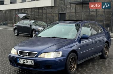 Лифтбек Honda Accord 2000 в Днепре