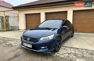 Седан Honda Accord 2013 в Одессе