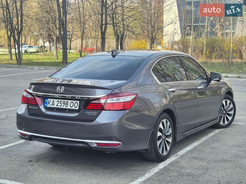 Седан Honda Accord 2016 в Днепре