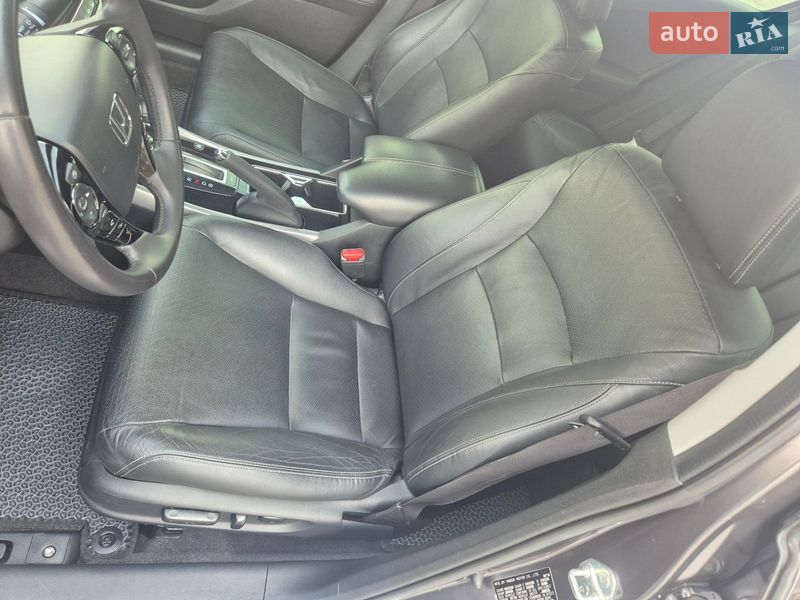 Седан Honda Accord 2016 в Днепре