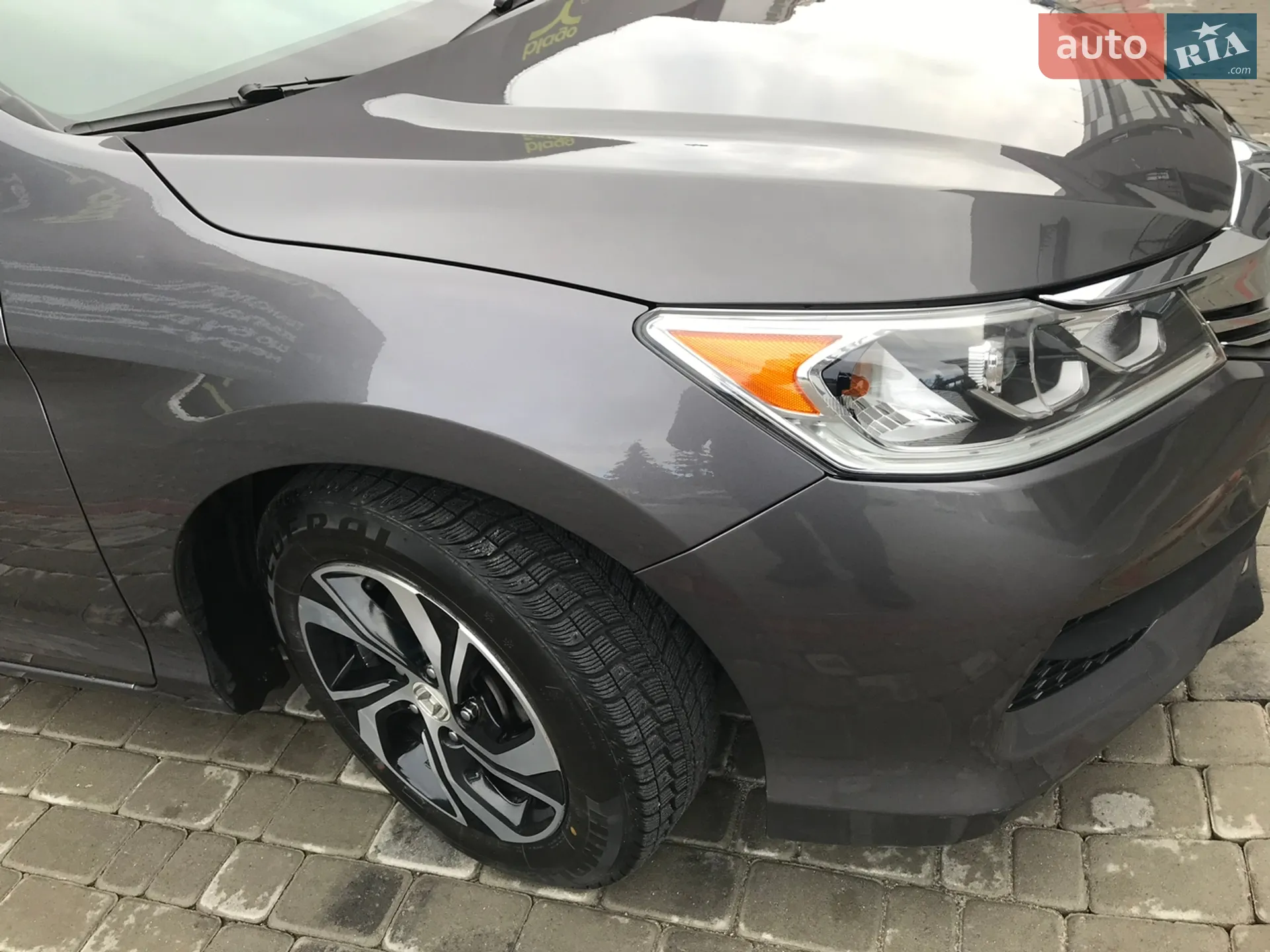 2015 Honda Accord - мініатюра 2