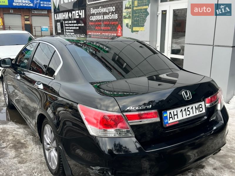 Седан Honda Accord 2012 в Києві