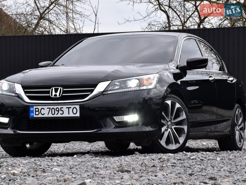 Седан Honda Accord 2014 в Дрогобичі