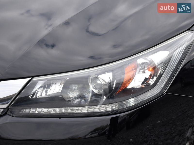 Седан Honda Accord 2014 в Дрогобичі
